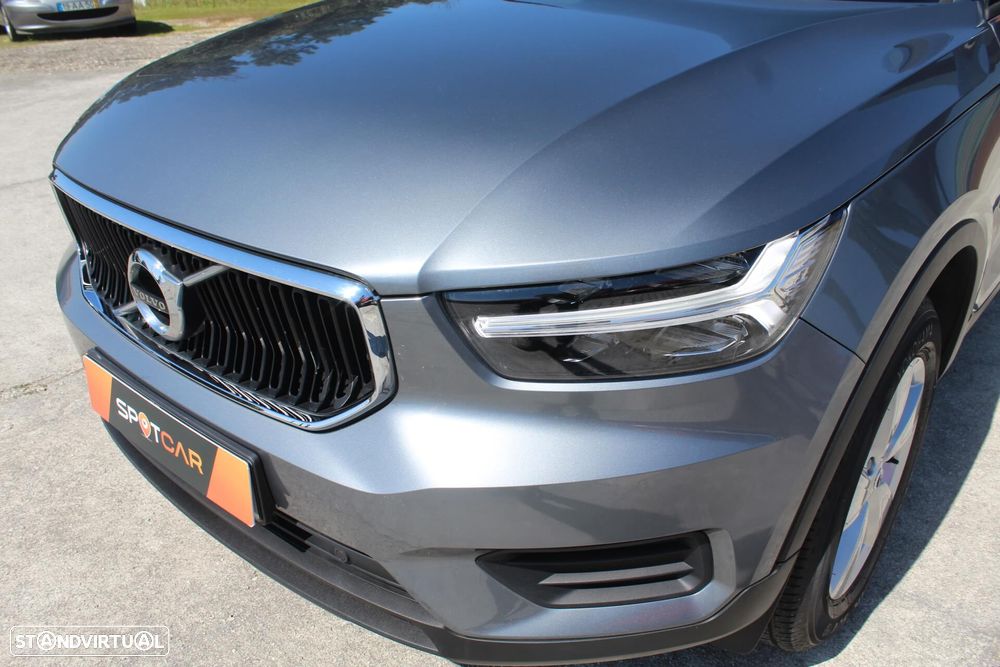 Volvo XC 40 1.5 T3 Momentum Tech Edition - 19