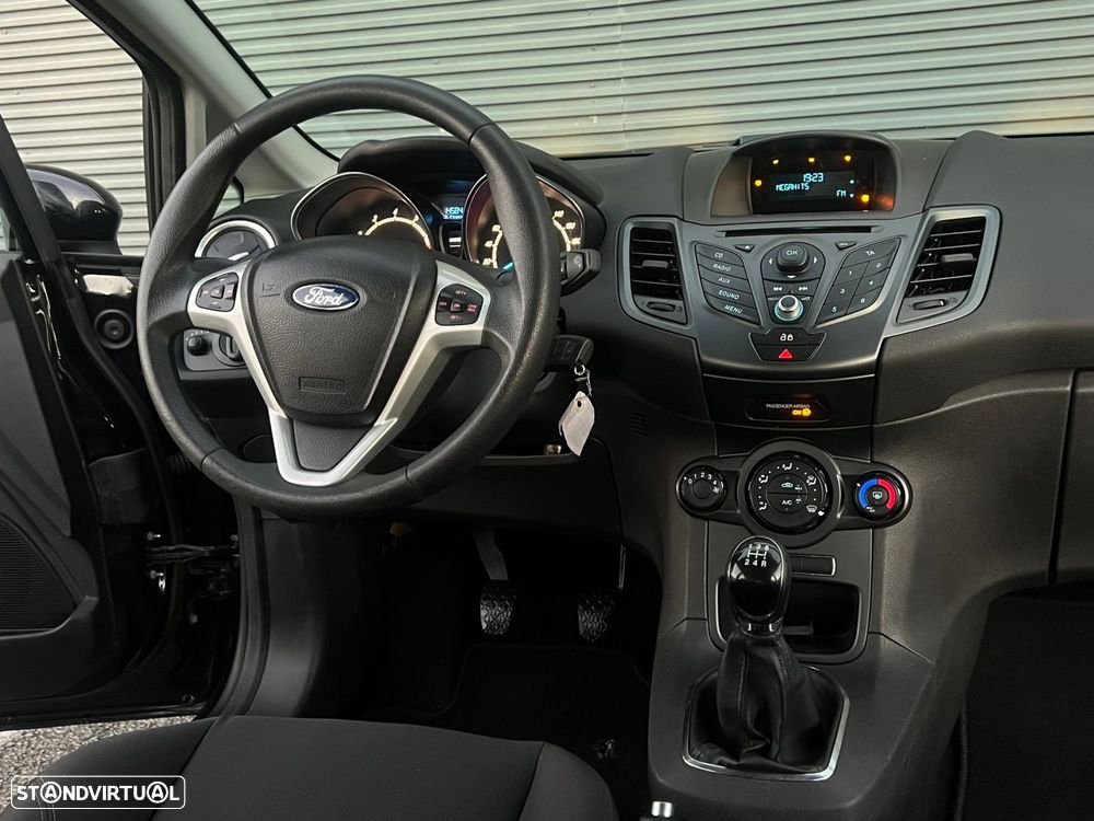 Ford Fiesta 1.0 T EcoBoost Titanium - 9