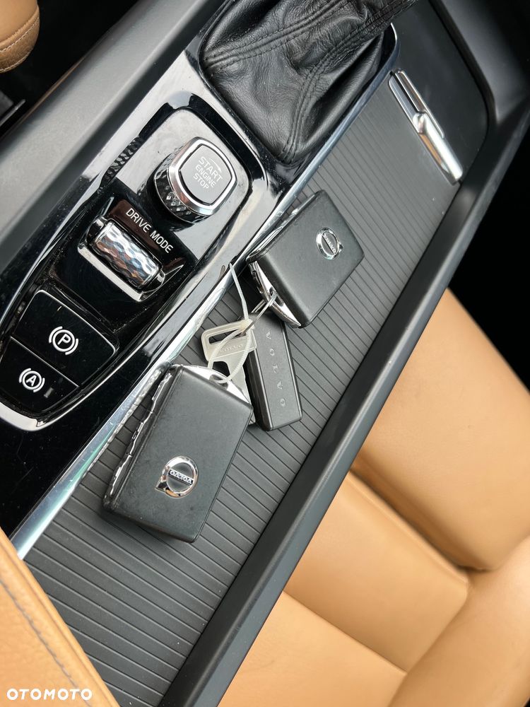 Volvo XC 60 D4 Momentum - 15
