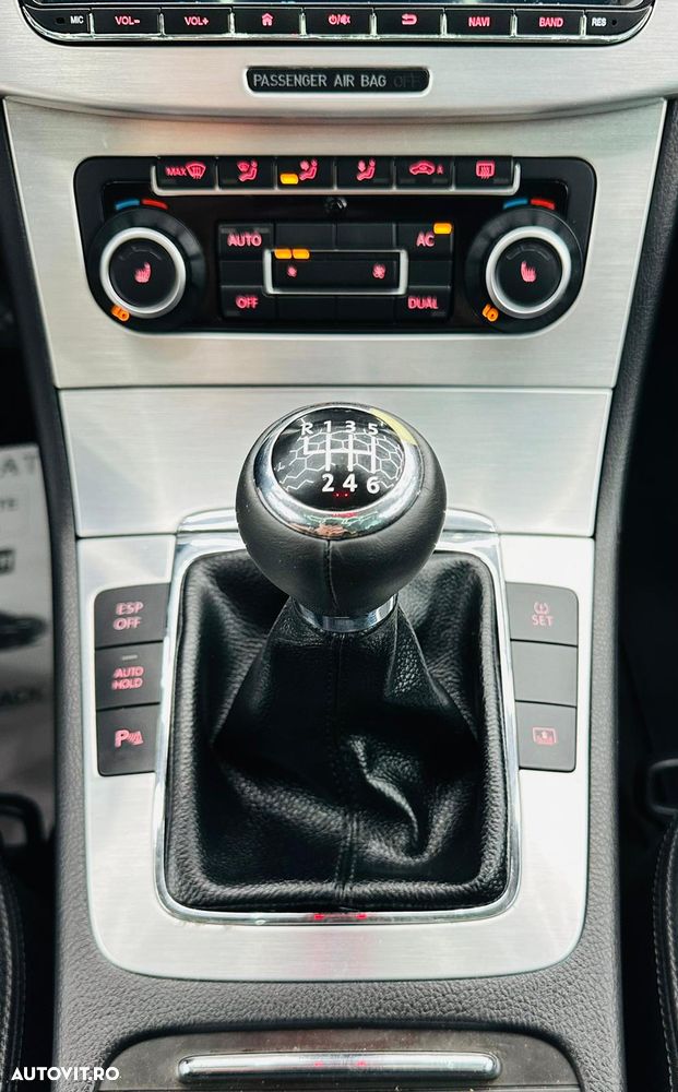 Volkswagen Passat CC 2.0 TDI Exclusive - 25