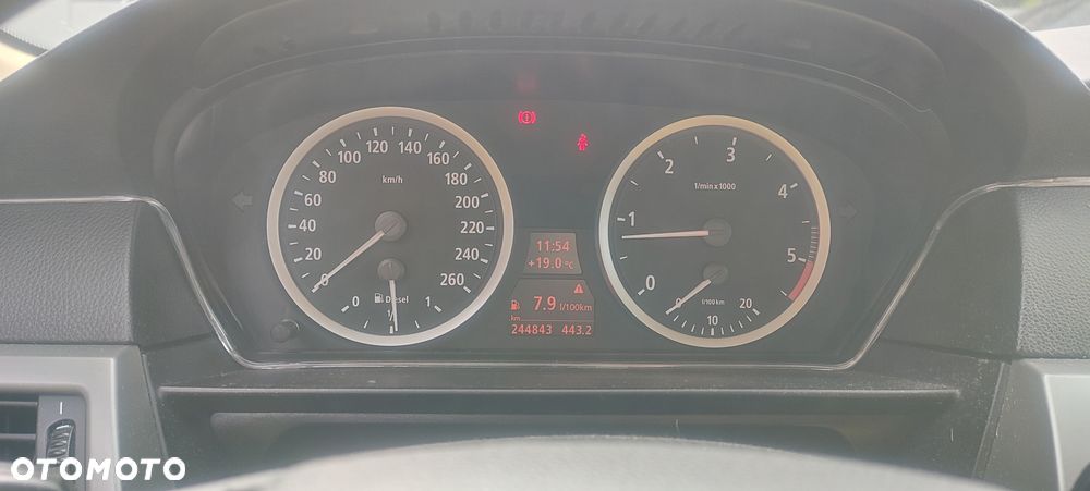 BMW Seria 5 - 13