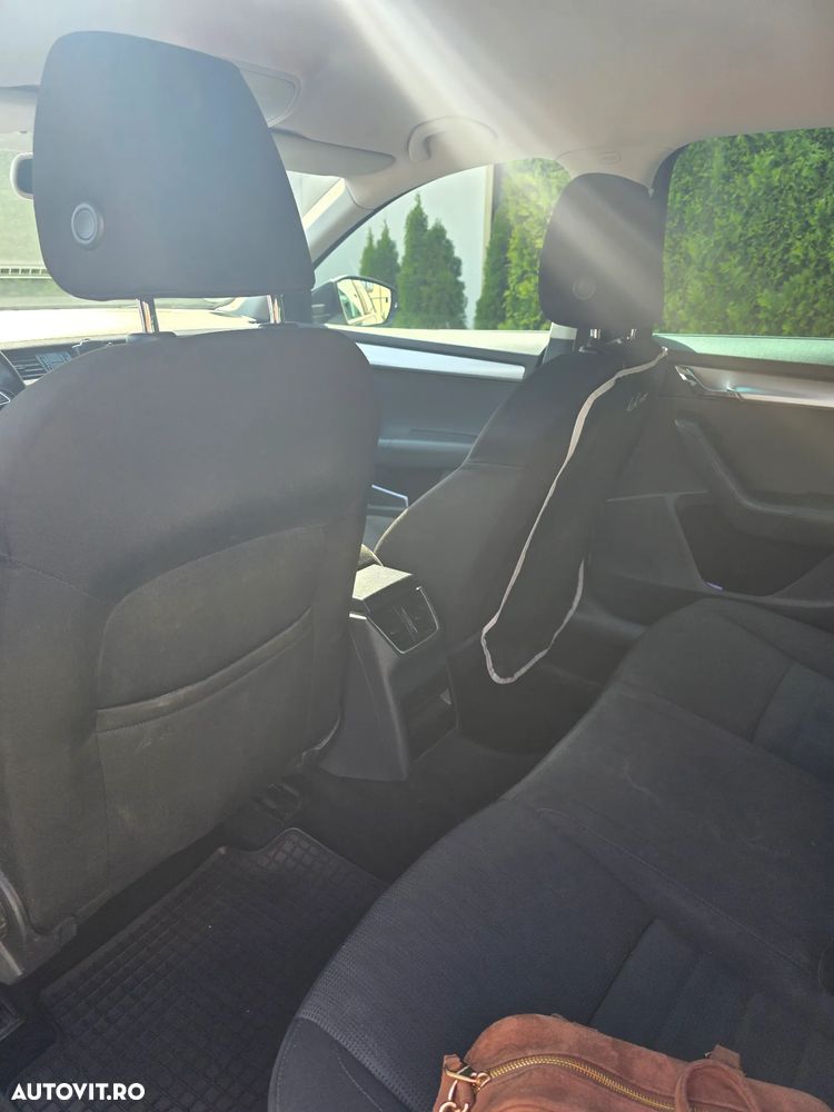 Skoda Octavia 2.0 TDI ELEGANCE DSG - 13