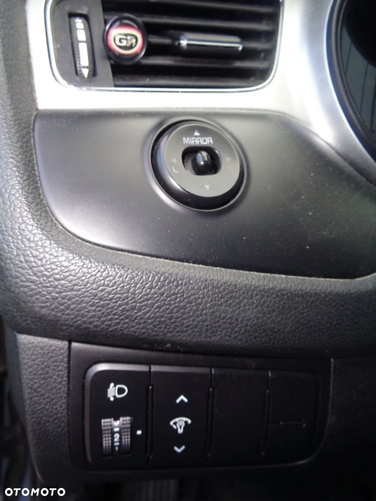 Kia Ceed Cee'd 1.6 CRDi M - 12