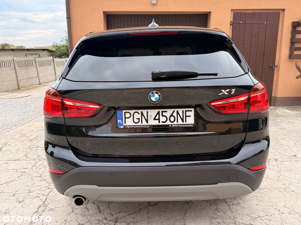 BMW X1 xDrive18d - 8