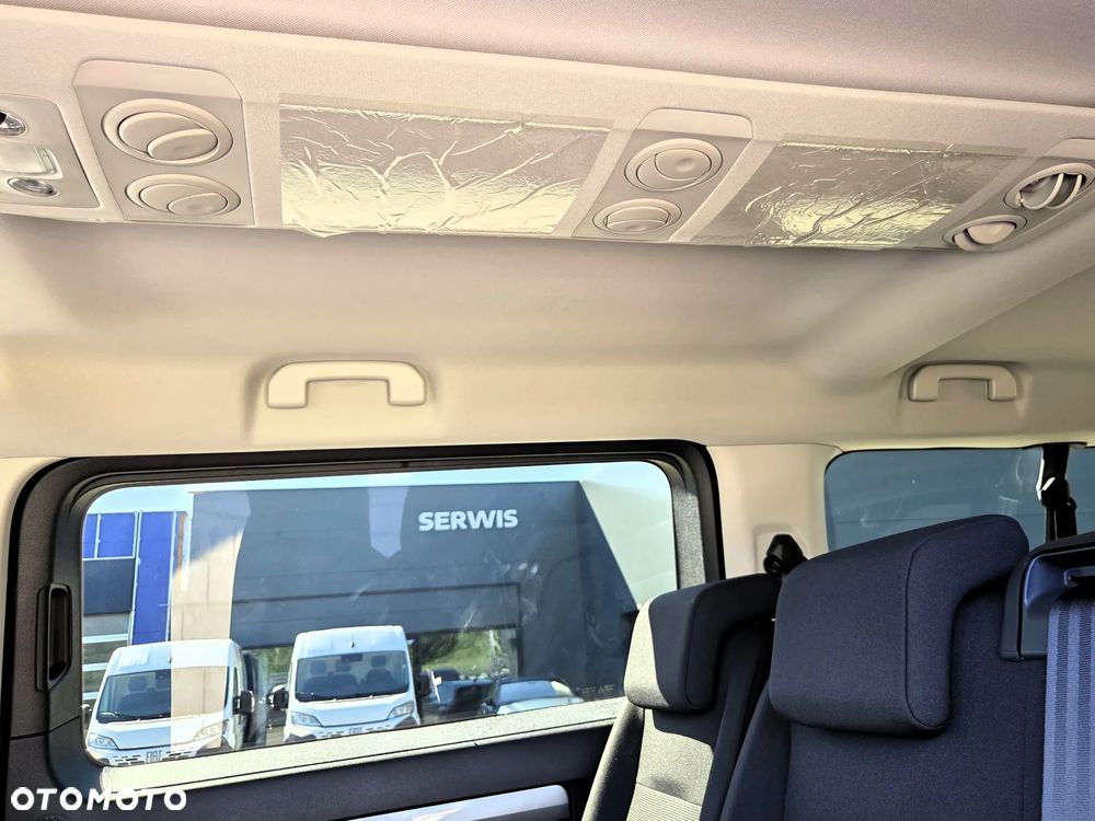 Peugeot Traveller 2.2 BlueHDi Long Business EAT8 - 25