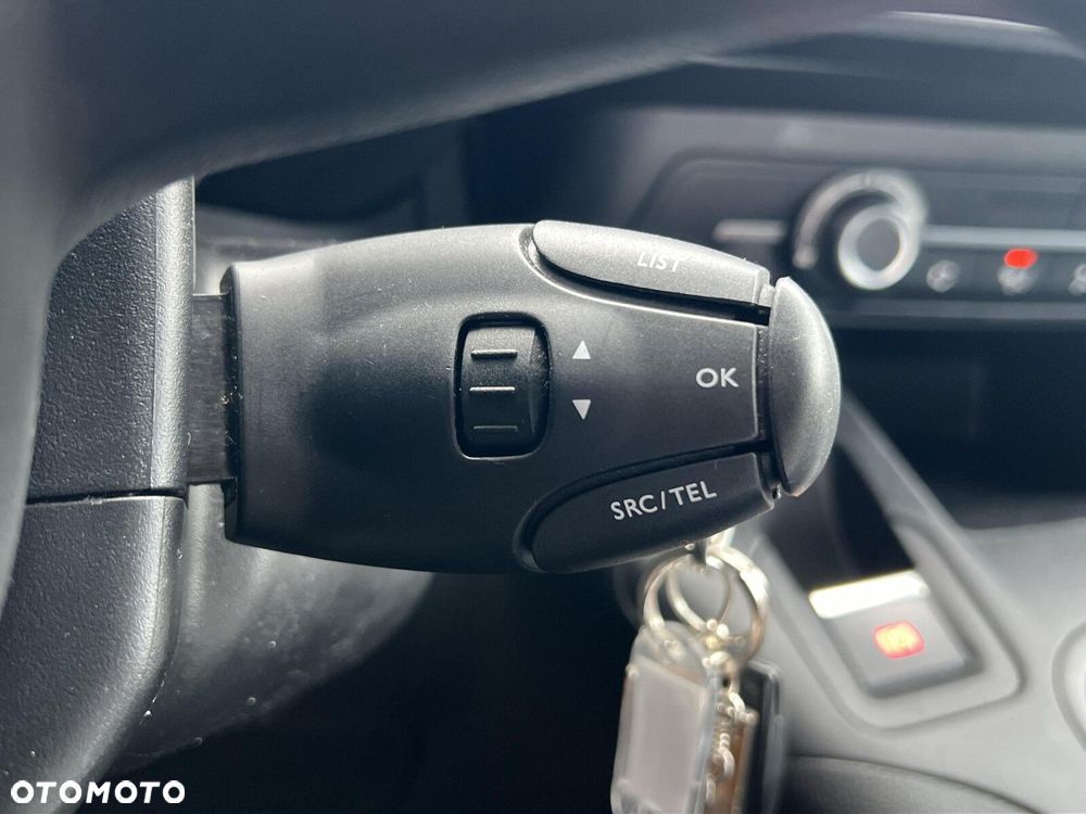 Toyota proace-city . - 19