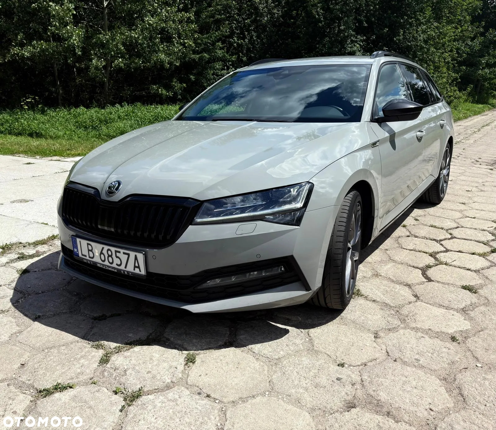 Skoda Superb 2.0 TDI DSG Sportline - 2