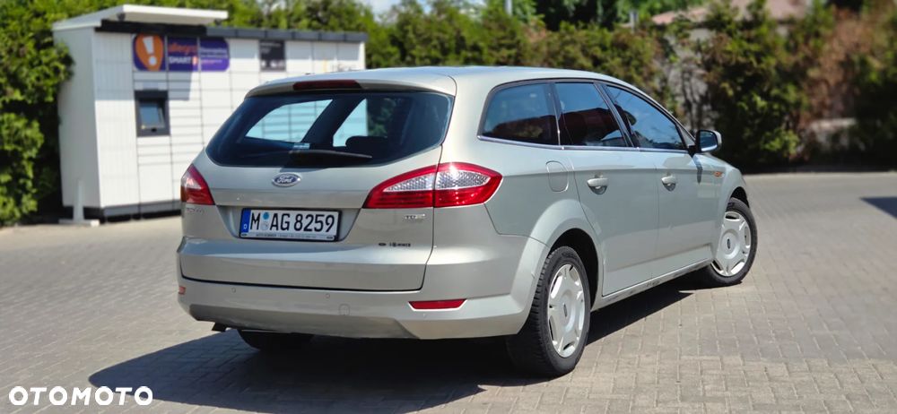 Ford Mondeo 2.0 TDCi Ghia - 15