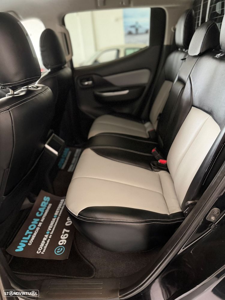 Mitsubishi L200 Pick Up 4x4 S&S Auto Cabine Dupla Base - 17