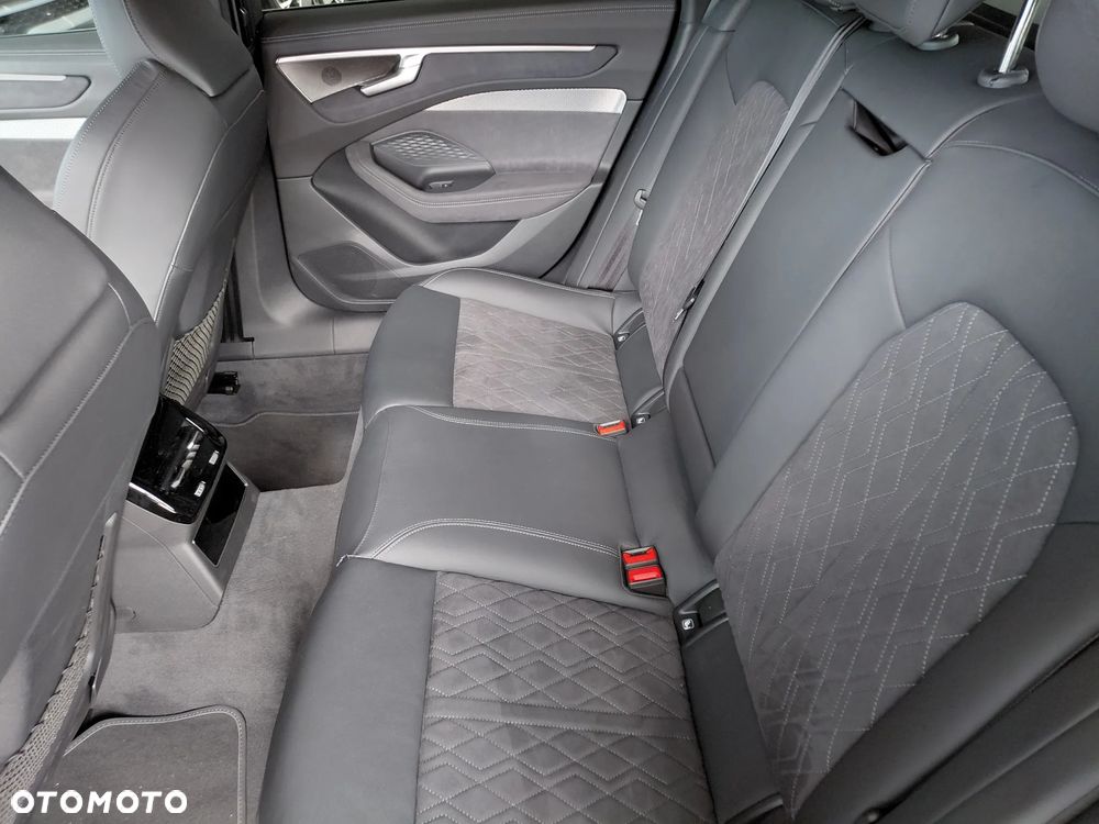 Audi A6 Avant - 15
