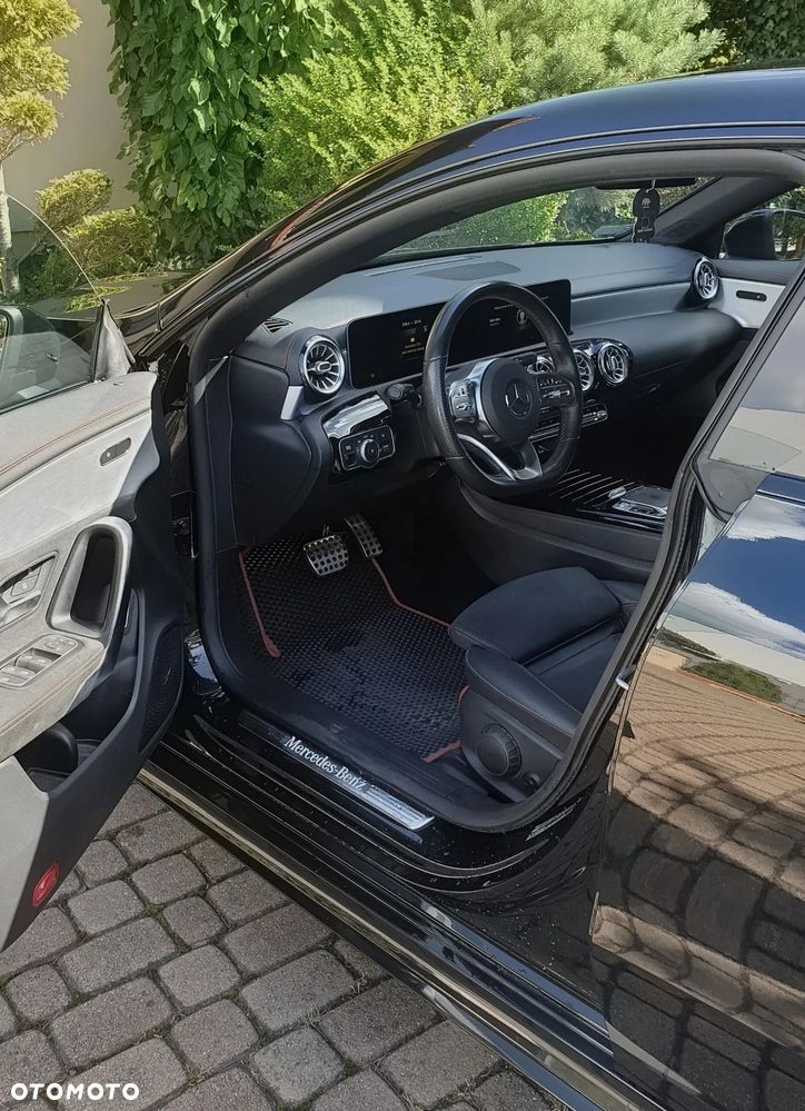 Mercedes-Benz CLA 200 AMG Line 7G-DCT - 13
