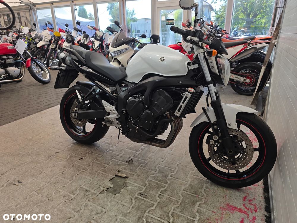 Yamaha FZ - 22