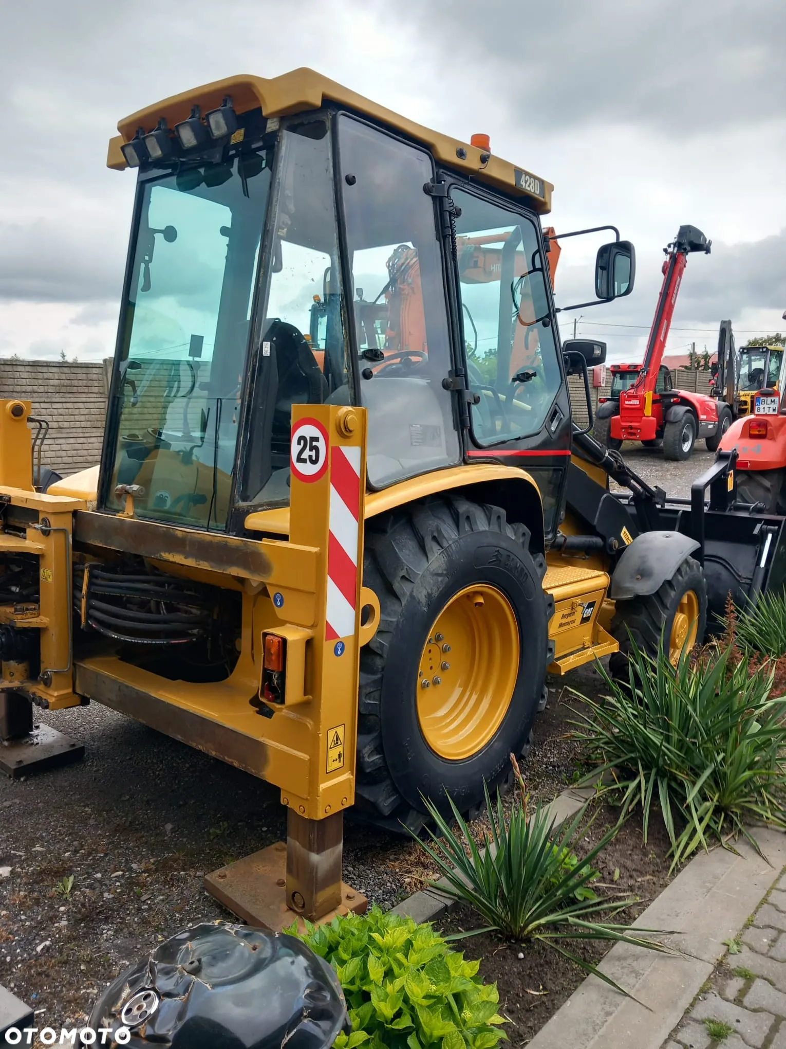 Caterpillar 428D - 5