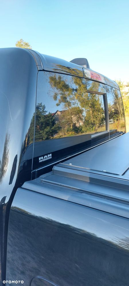 RAM 1500 - 21