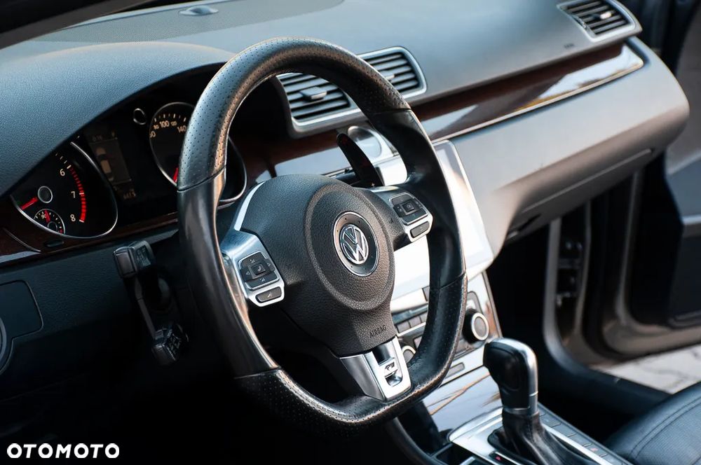 Volkswagen Passat CC - 31