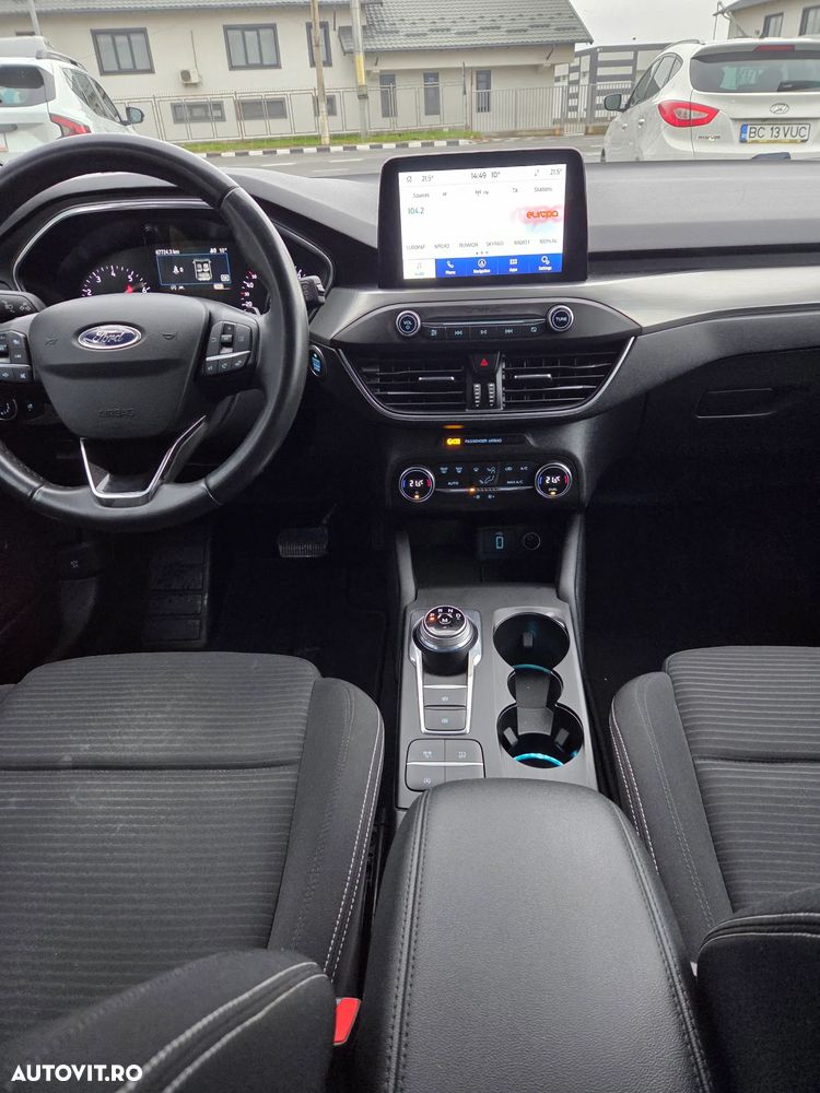 Ford Focus - 10