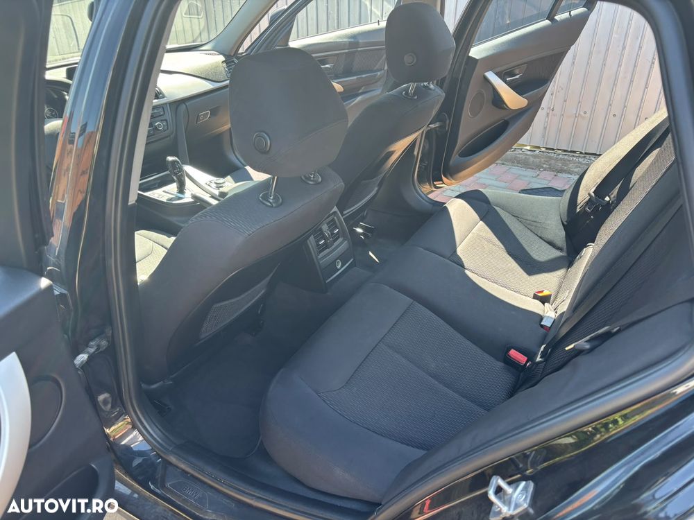 BMW Seria 3 320d Aut. - 18