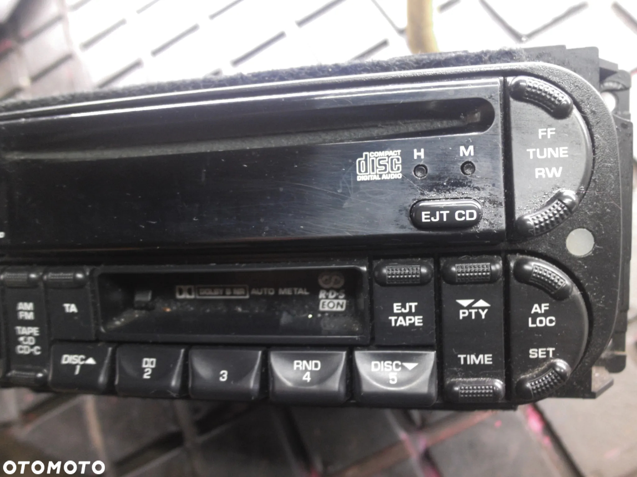 CHRYSLER GRAND VOYAGER IV RADIO CD NA KASETY P05091601AE JEEP - 3