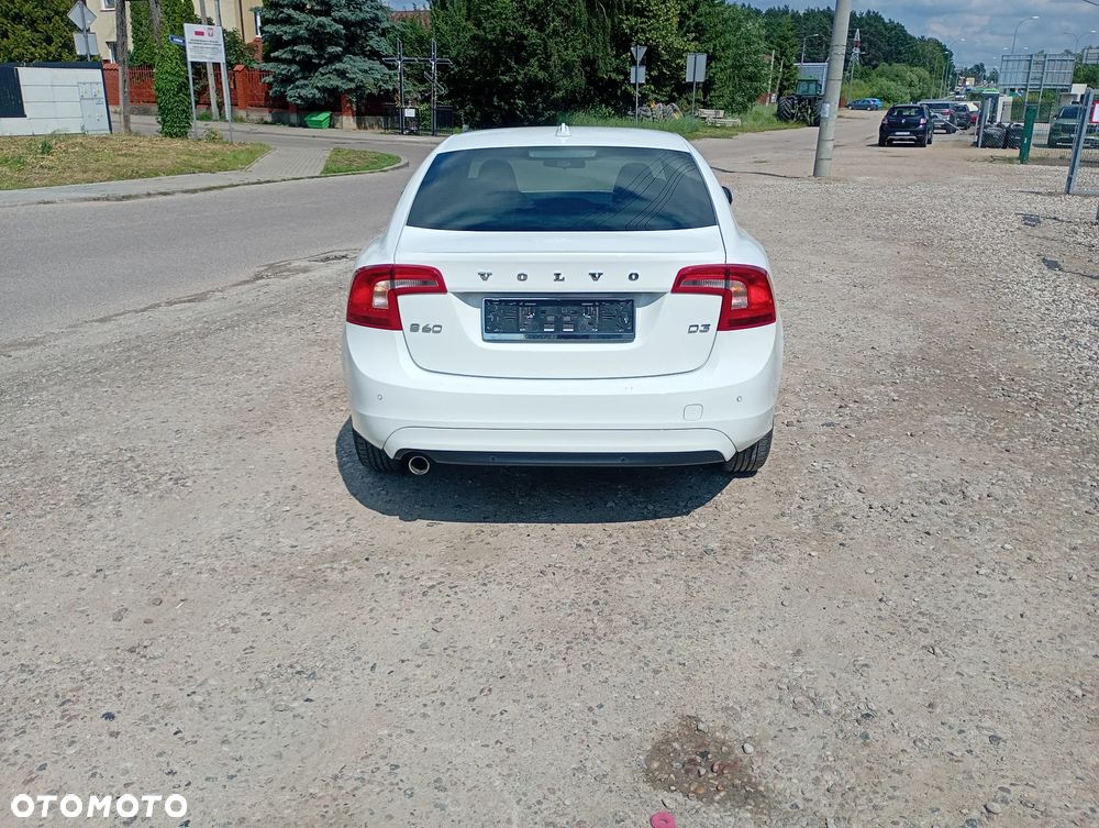 Volvo S60 D3 Geartronic Momentum - 9