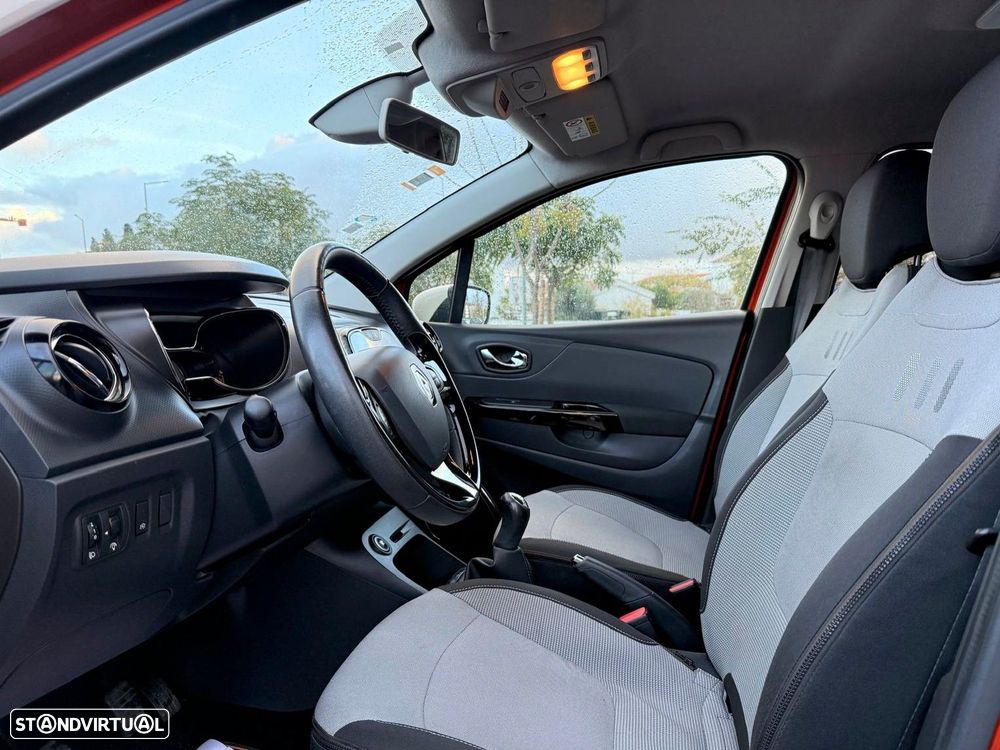 Renault Captur 1.5 dCi Expression - 11