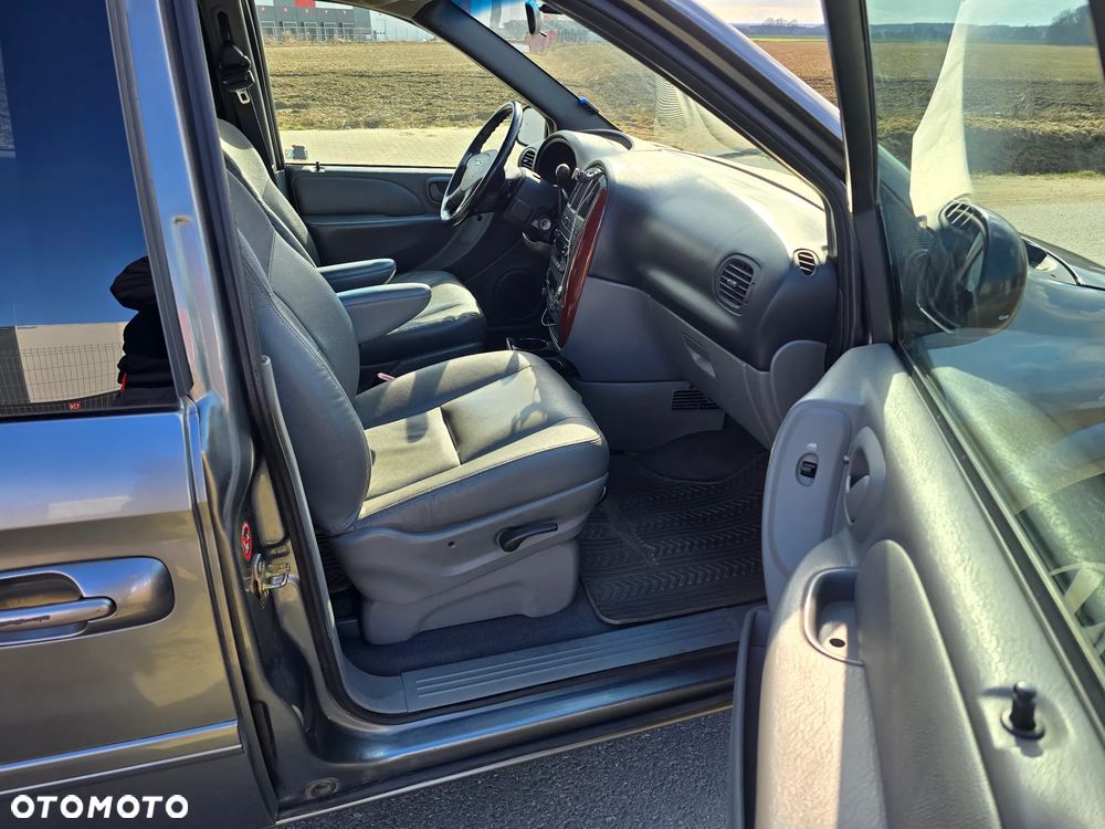 Chrysler Grand Voyager 2.8 CRD LX S&G - 15