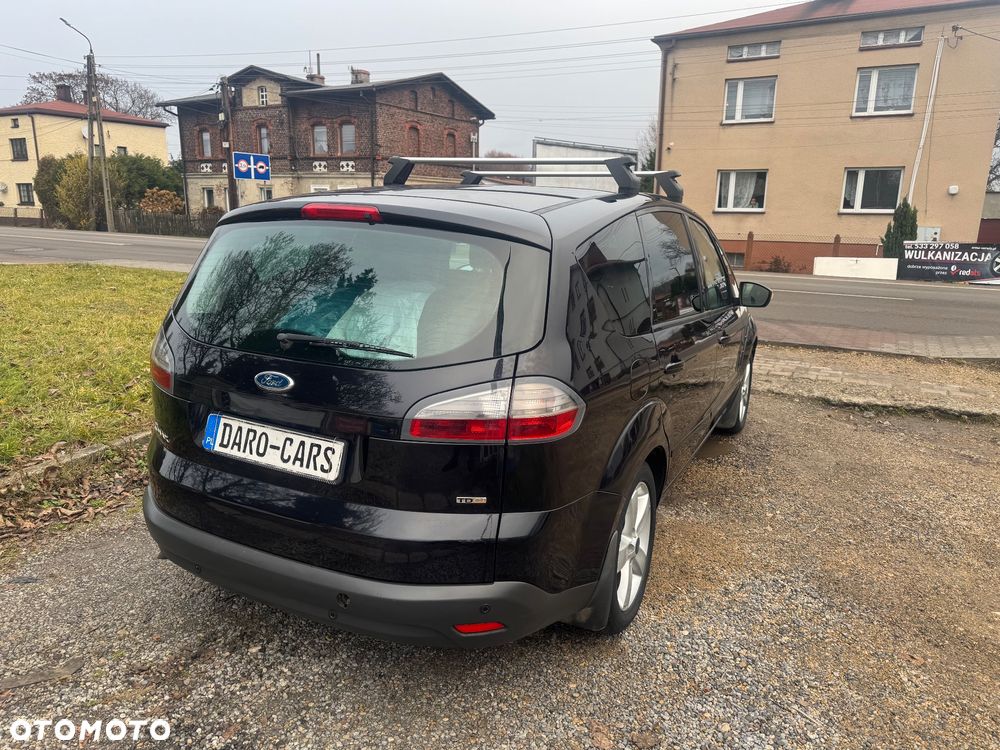 Ford S-Max 2.0 TDCi DPF Titanium - 24