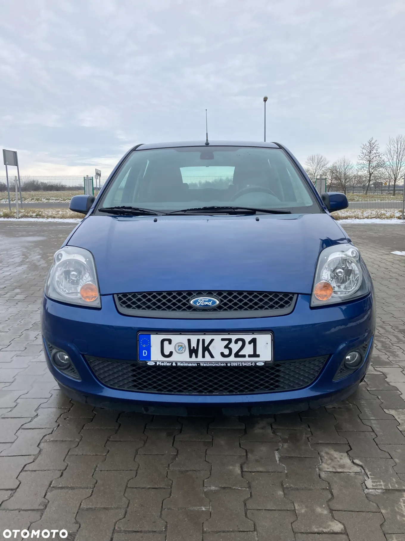 Ford Fiesta 1.4 Ambiente - 5