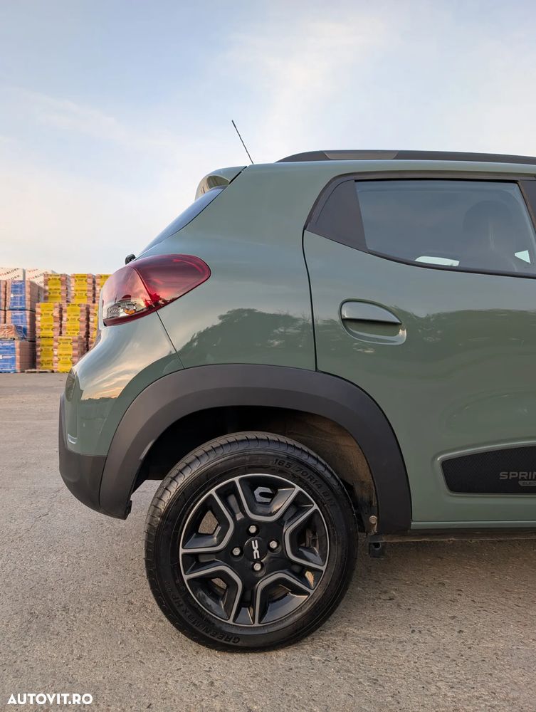 Dacia Spring Expression - 10