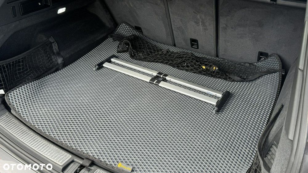Volkswagen Touareg - 39