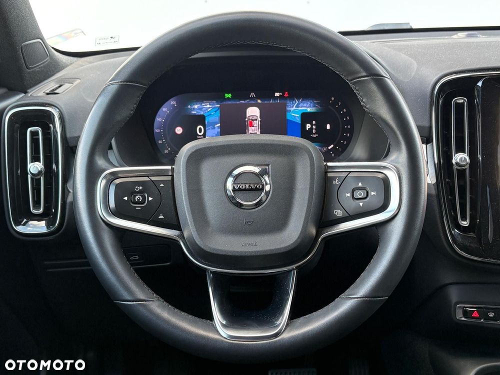Volvo XC 40 - 19