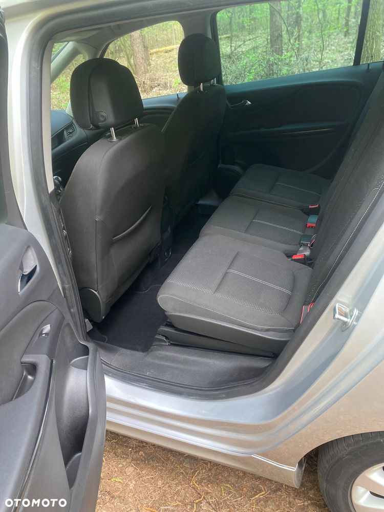Opel Zafira 2.0 D (CDTI ecoFLEX) Start/Stop Active - 15