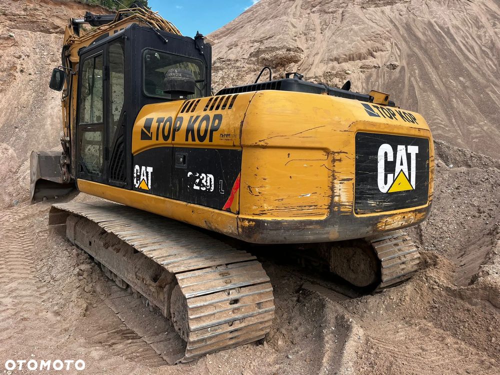Caterpillar 323DL - 2