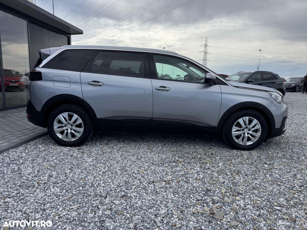 Peugeot 5008 - 12