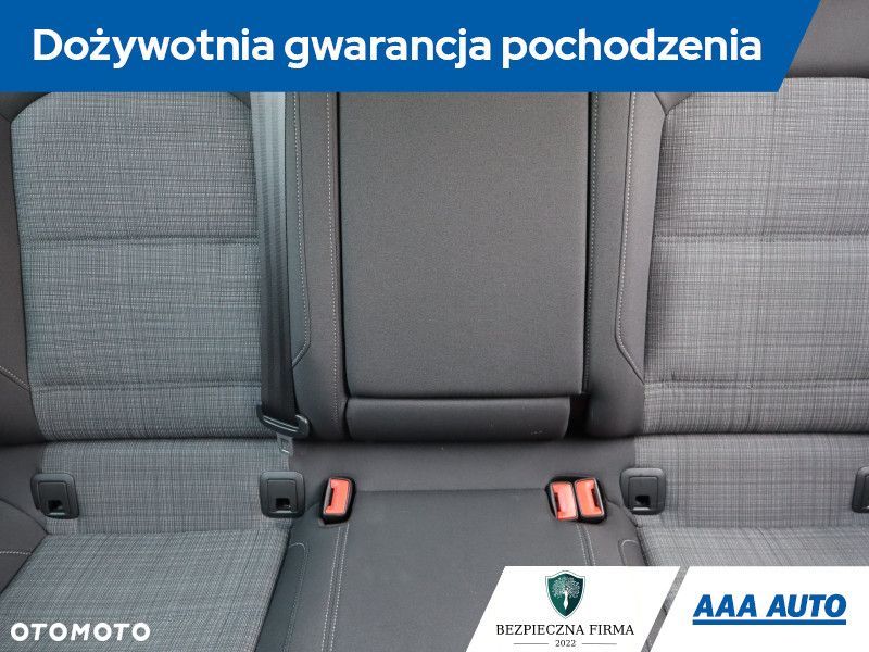 Volkswagen Passat Variant - 11