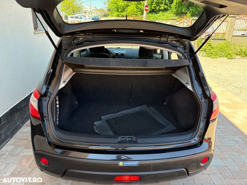 Nissan Qashqai - 11