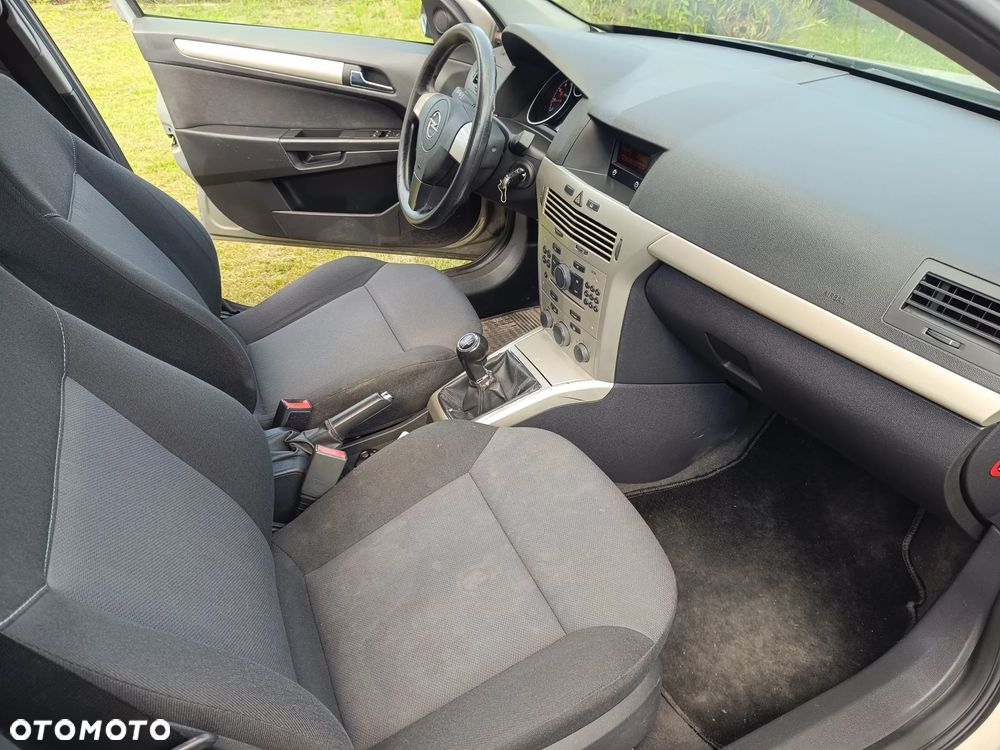 Opel Astra III 1.4 Essentia - 12