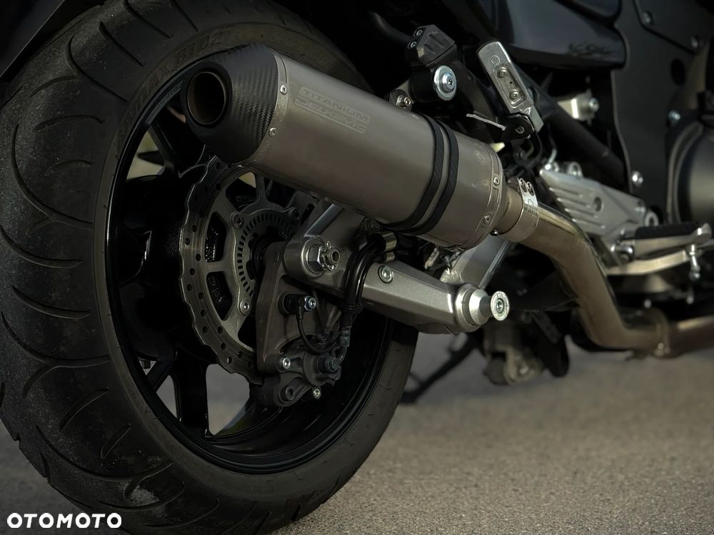 Kawasaki GTR - 7