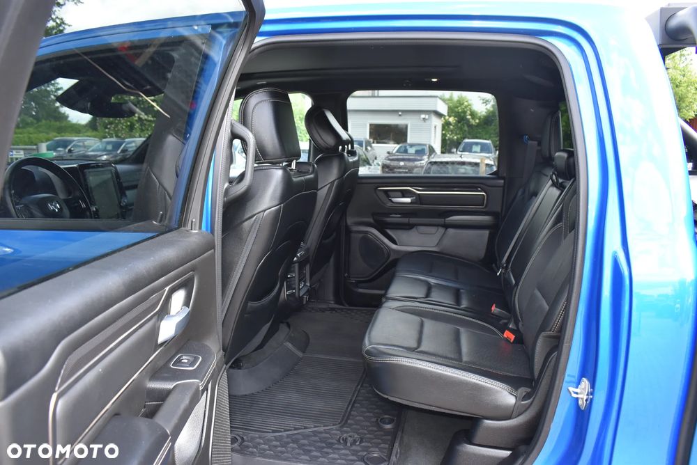 RAM 1500 Crew Cab Sport - 20