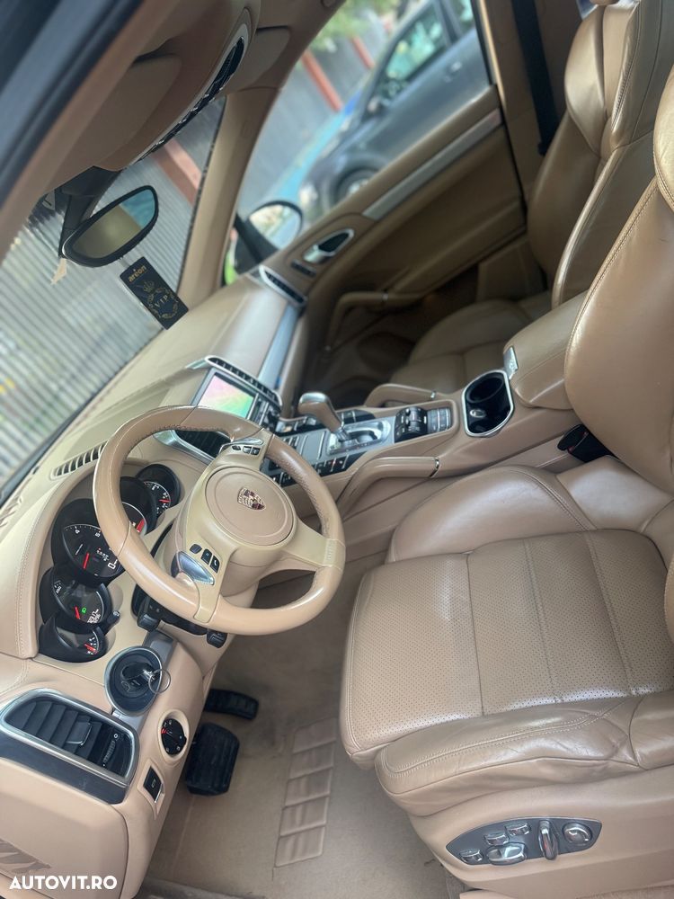 Porsche Cayenne 3.0TD TipTronic - 10