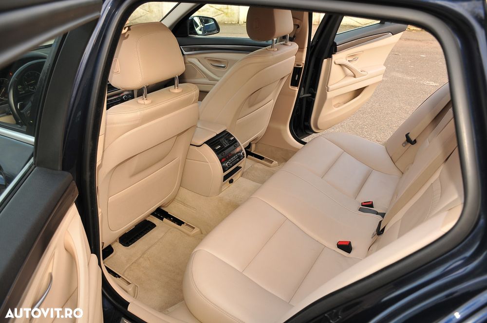 BMW Seria 5 525d xDrive Sport-Aut. Modern Line - 11