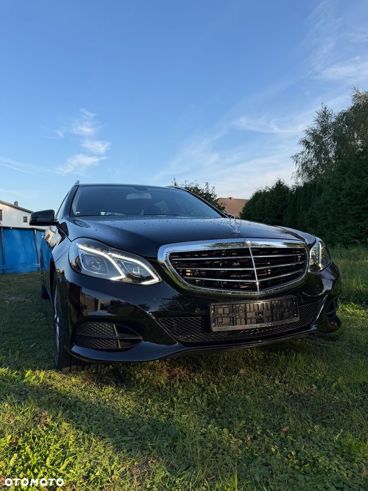 Mercedes-Benz Klasa E 300 CDI DPF BlueEFFICIENCY 7G-TRONIC - 28