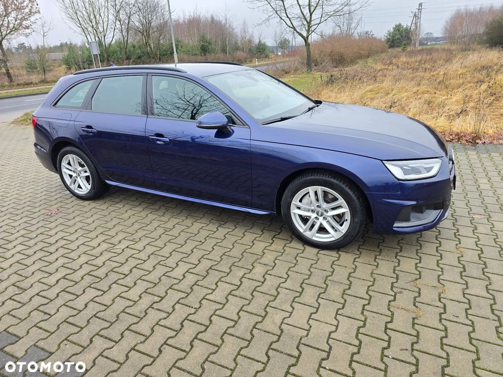 Audi A4 Avant 40 TDI S tronic design - 4