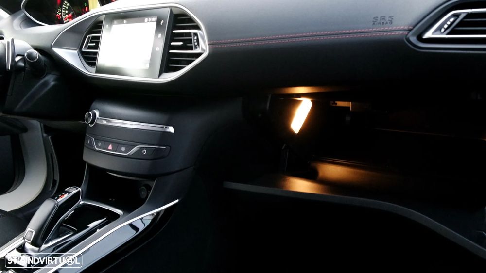 Peugeot 308 SW 1.5 BlueHDi GT Line EAT8 - 28