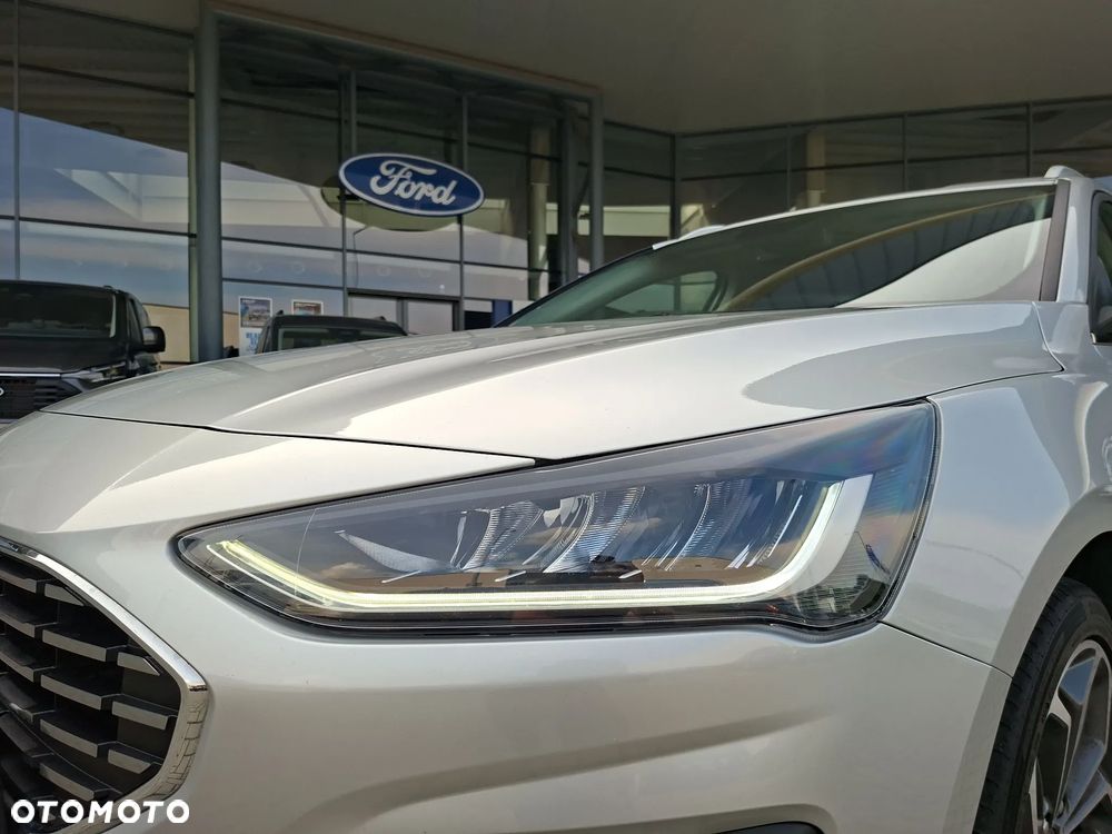 Ford Focus 1.0 EcoBoost mHEV Titanium X - 10