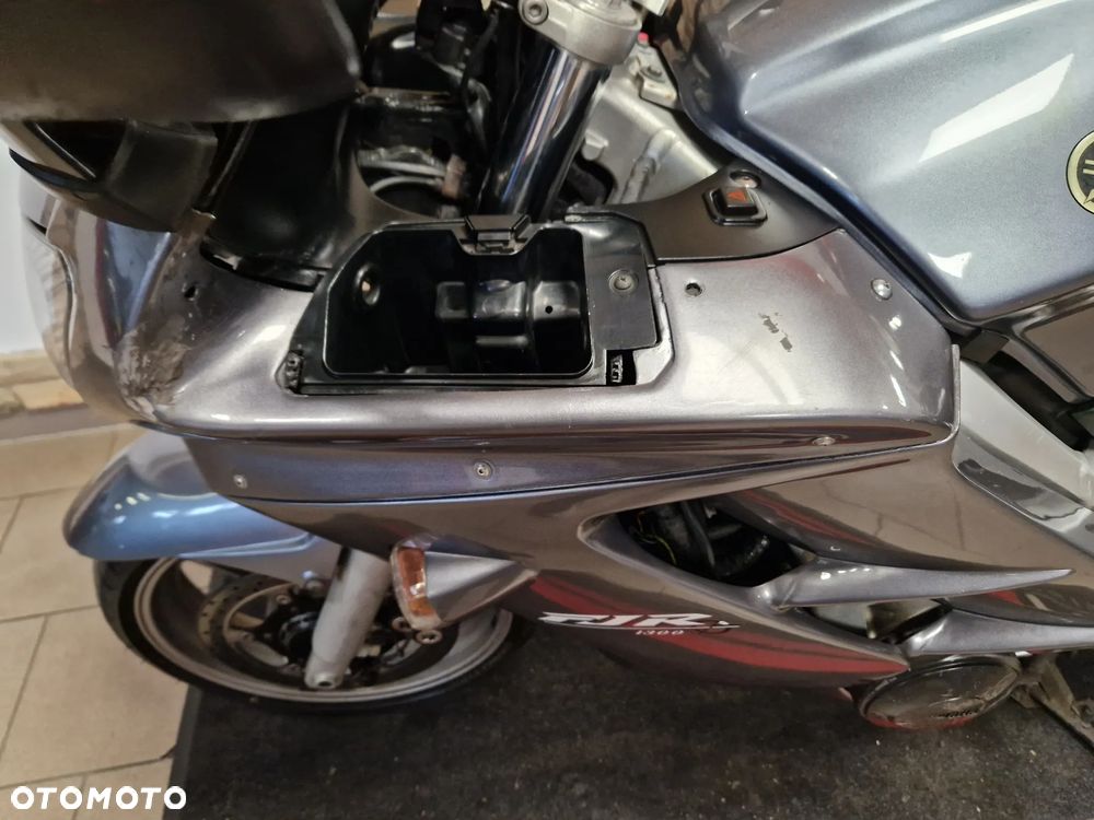 Yamaha FJR - 17