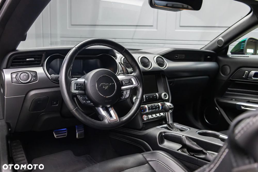 Ford Mustang - 17