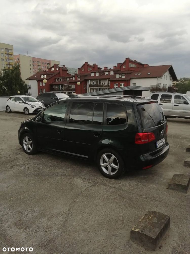 Volkswagen Touran 1.6 TDI DPF Highline DSG - 1