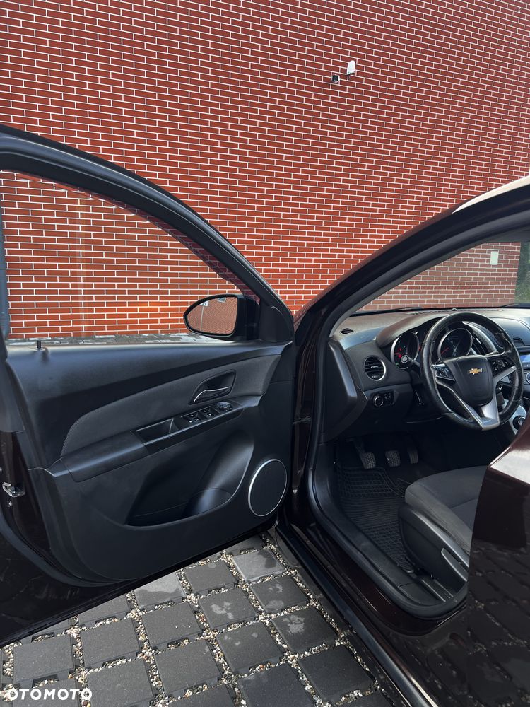 Chevrolet Cruze 1.8 LT - 19