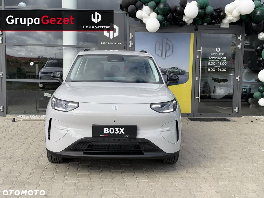 Leapmotor B03X - 2