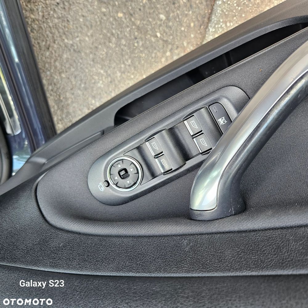 Ford Mondeo SW - 16